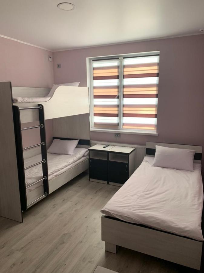 Guest House Max Khmelʼnytsʼkyy Extérieur photo